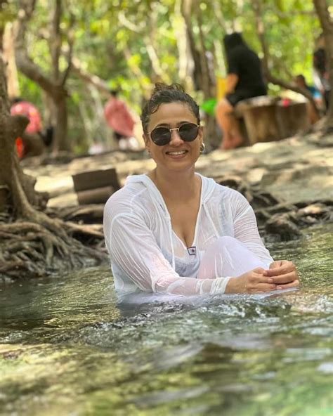 shweta tiwari leaked|Viral: Shweta Tiwaris Stunning Pics From Thailand Are Thrilling。